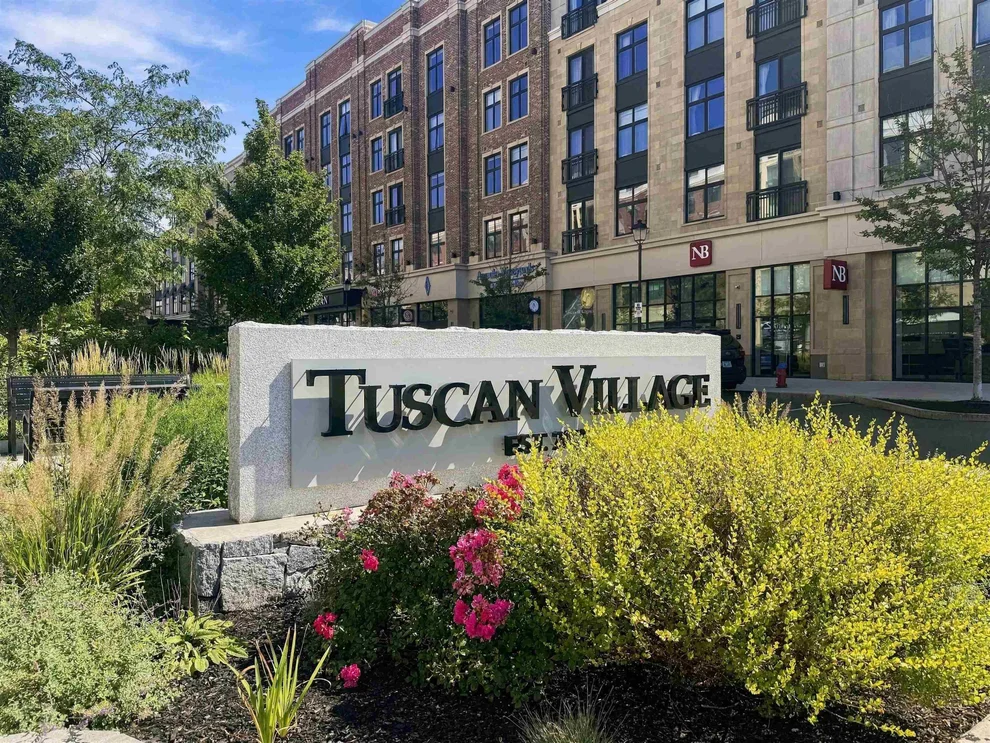 Unit for sale at 19 Central, Salem, NH 03079