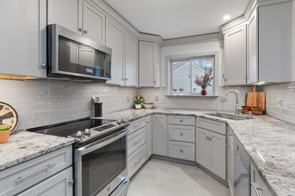 Unit for sale at 224 Locust, Shelburne, VT 05482