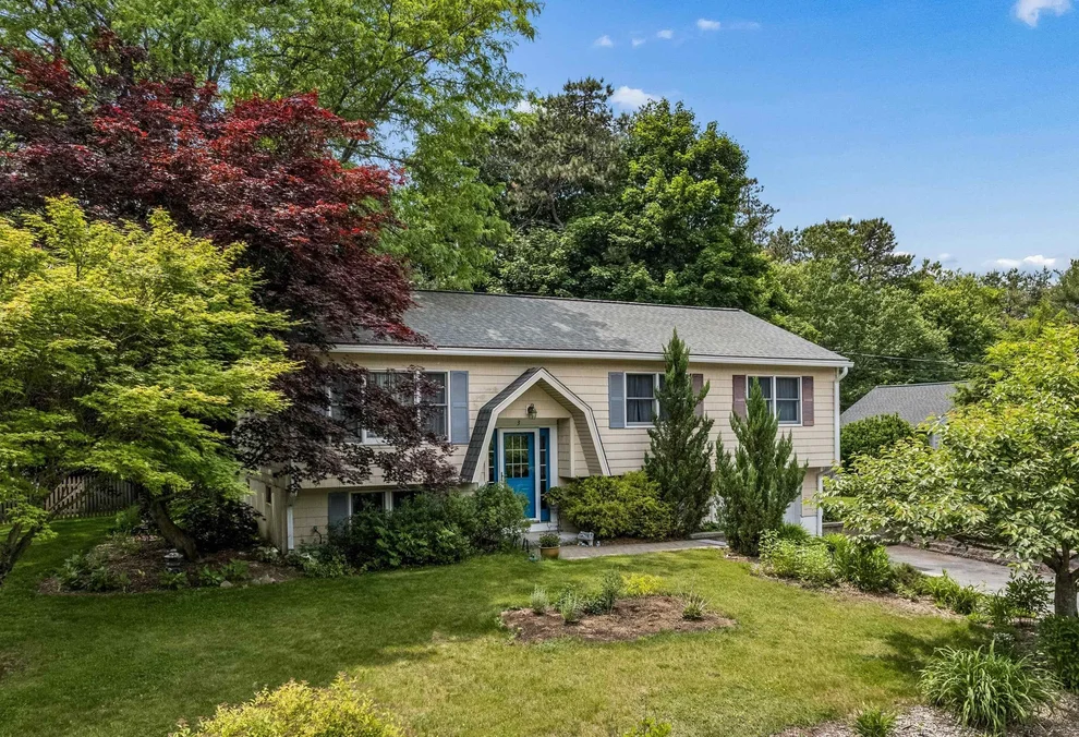 Unit for sale at 3 Beech, Merrimack, NH 03054