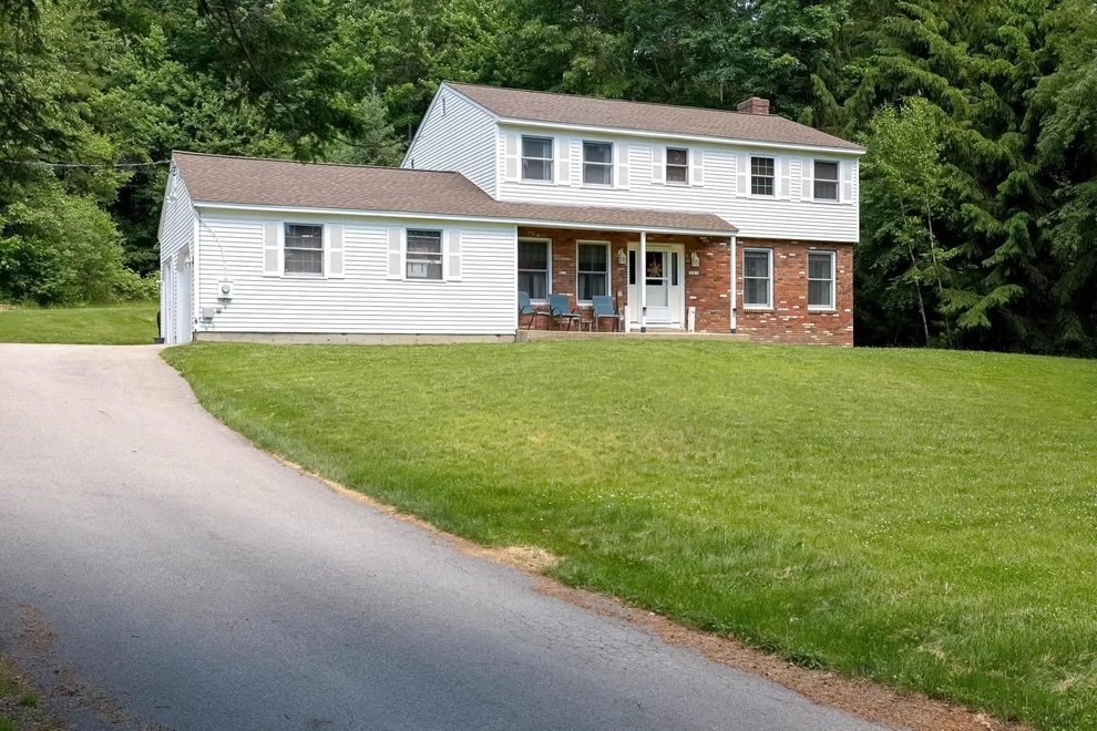 Unit for sale at 34 Cabot, Merrimack, NH 03054