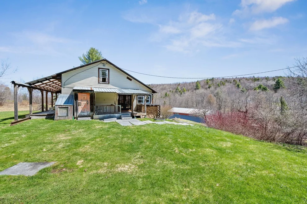 Unit for sale at 115 Washbowl, Northfield, VT 05663