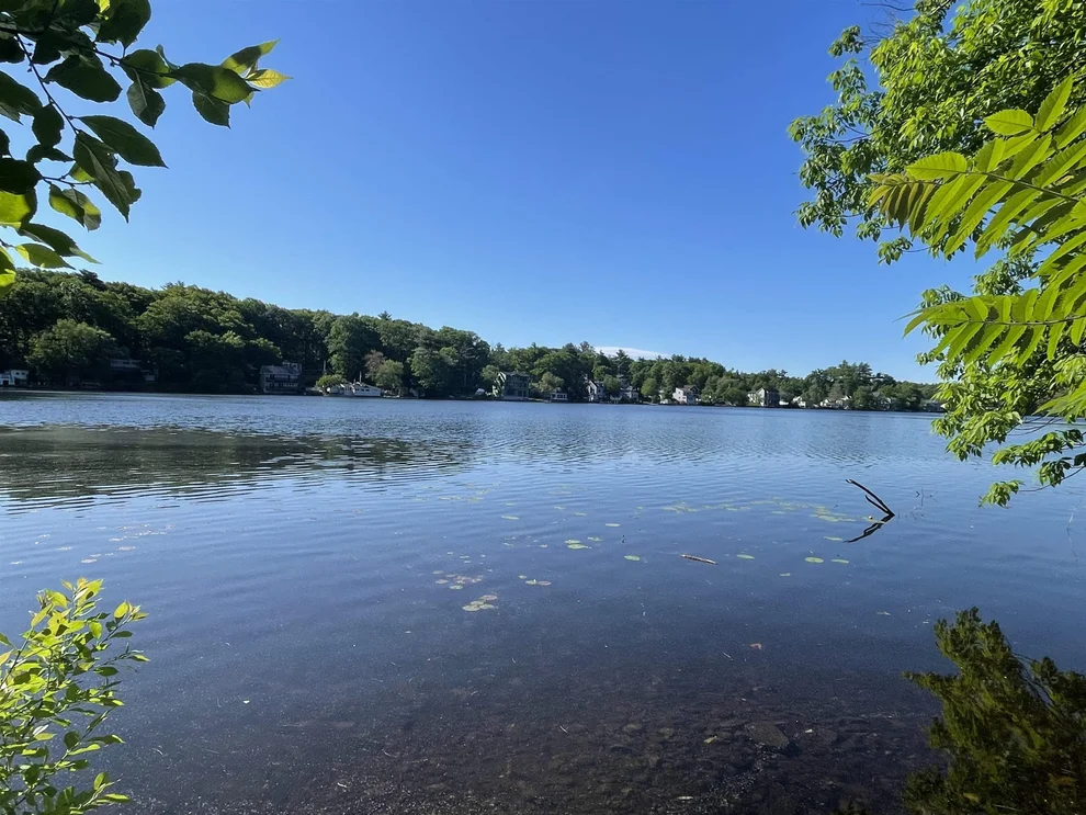 Unit for sale at 5 Allen, Windham, NH 03087