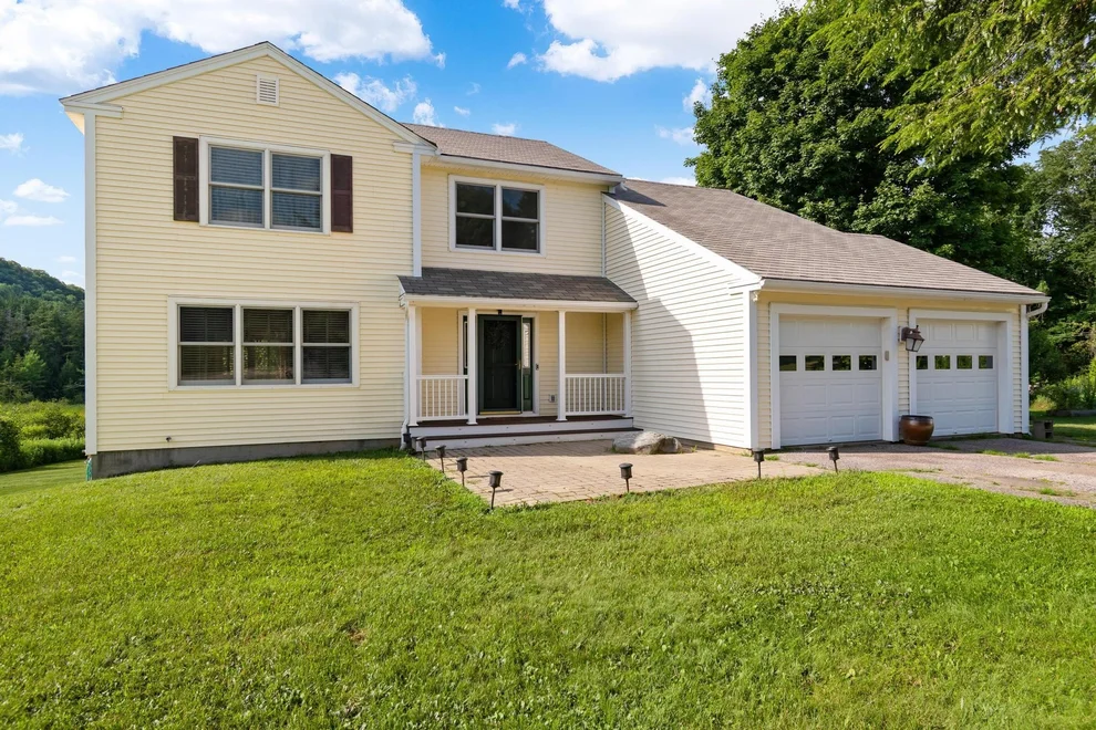 Unit for sale at 20 Tillotson, Jericho, VT 05465