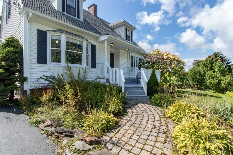 Unit for sale at 17 Sunset, Derby, VT 05829
