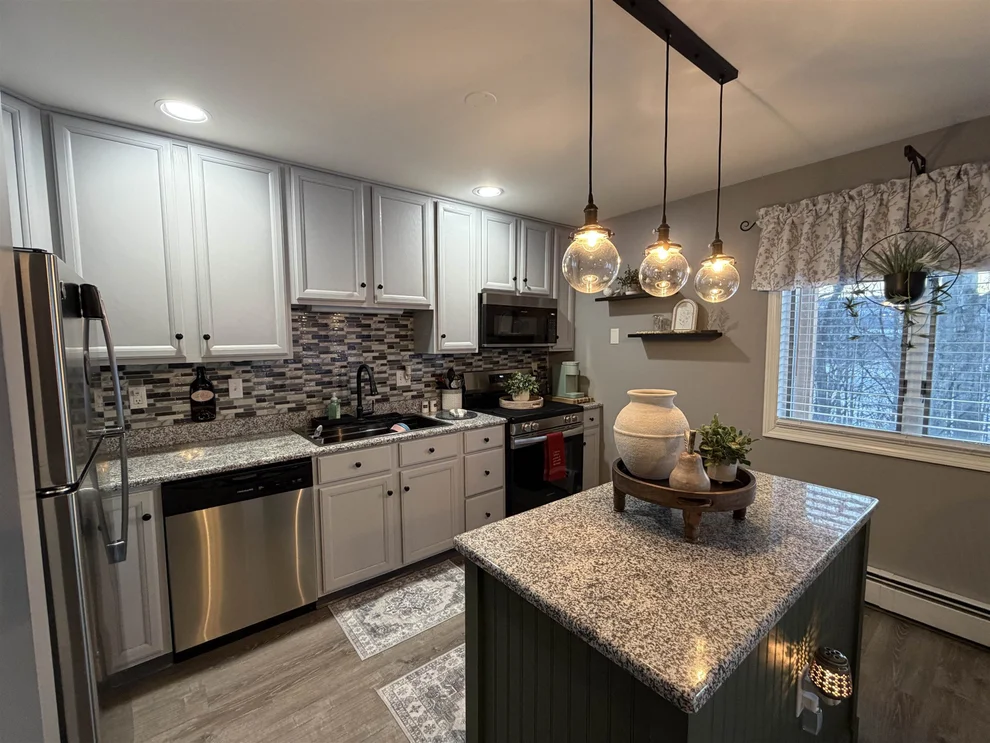 Unit for sale at 153 Pittsford, Pittsford, VT 05763