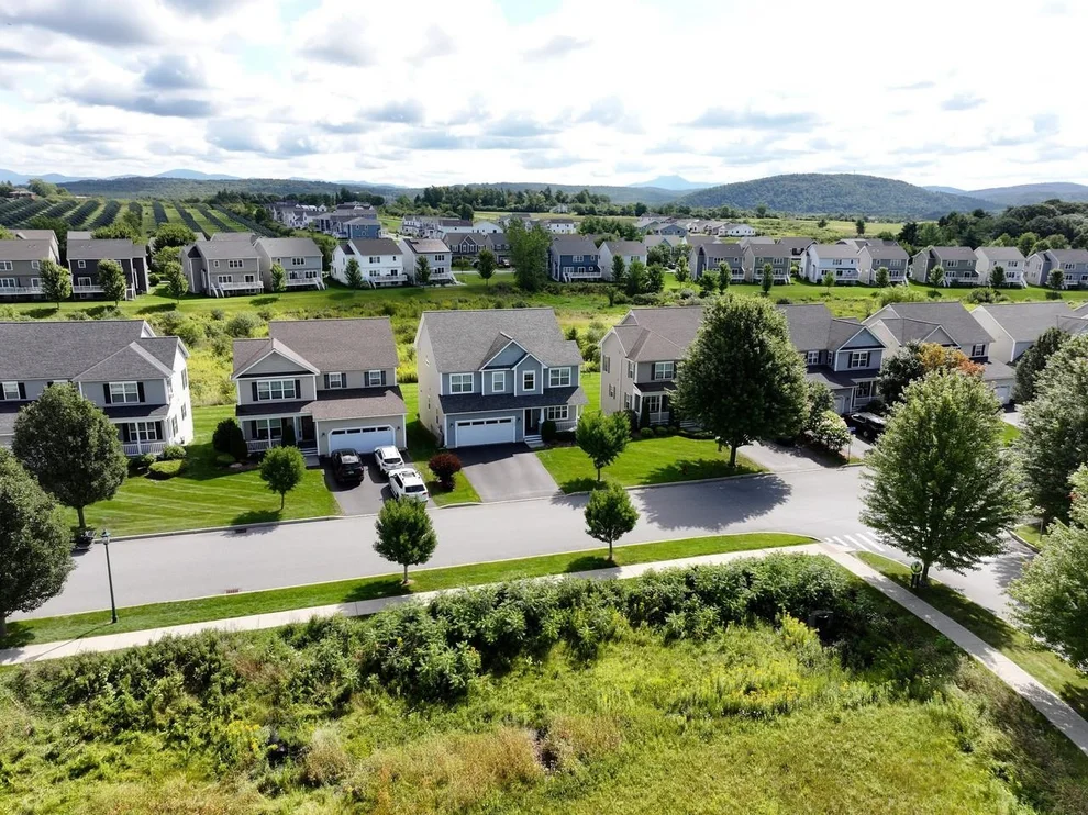 Unit for sale at 252 Braeburn, South Burlington, VT 05403