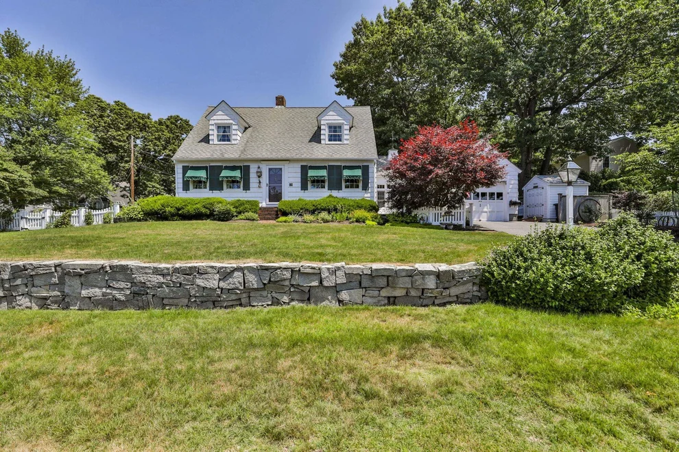 Unit for sale at 15 Hooker, Nashua, NH 03064
