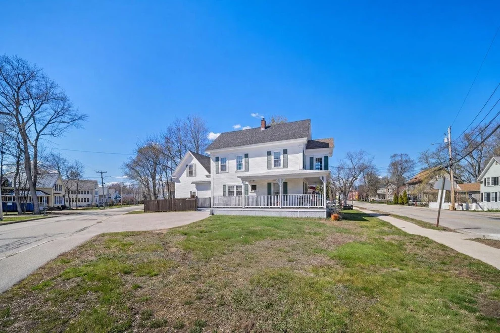 Unit for sale at 862 Portland, Rochester, NH 03820