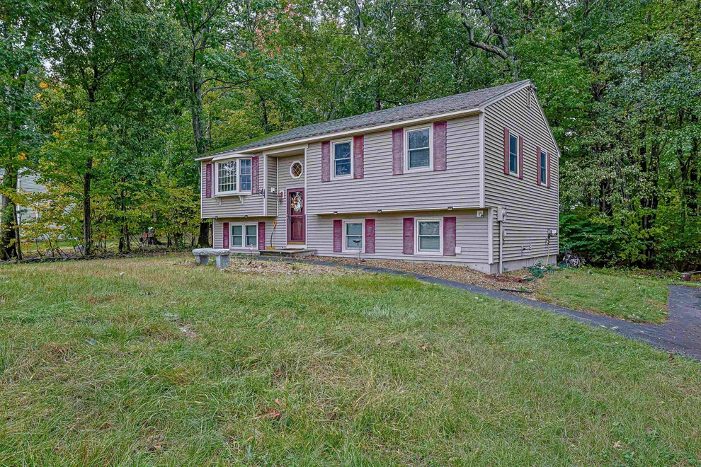 Unit for sale at 4 Spinnaker, Derry, NH 03038