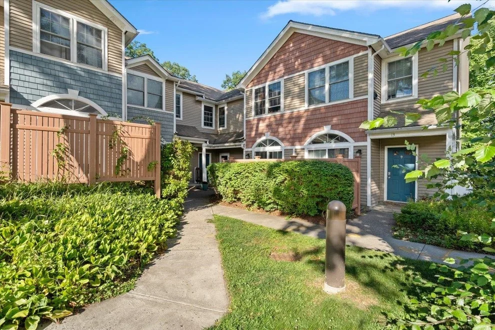 Unit for sale at 602 North, Burlington, VT 05478