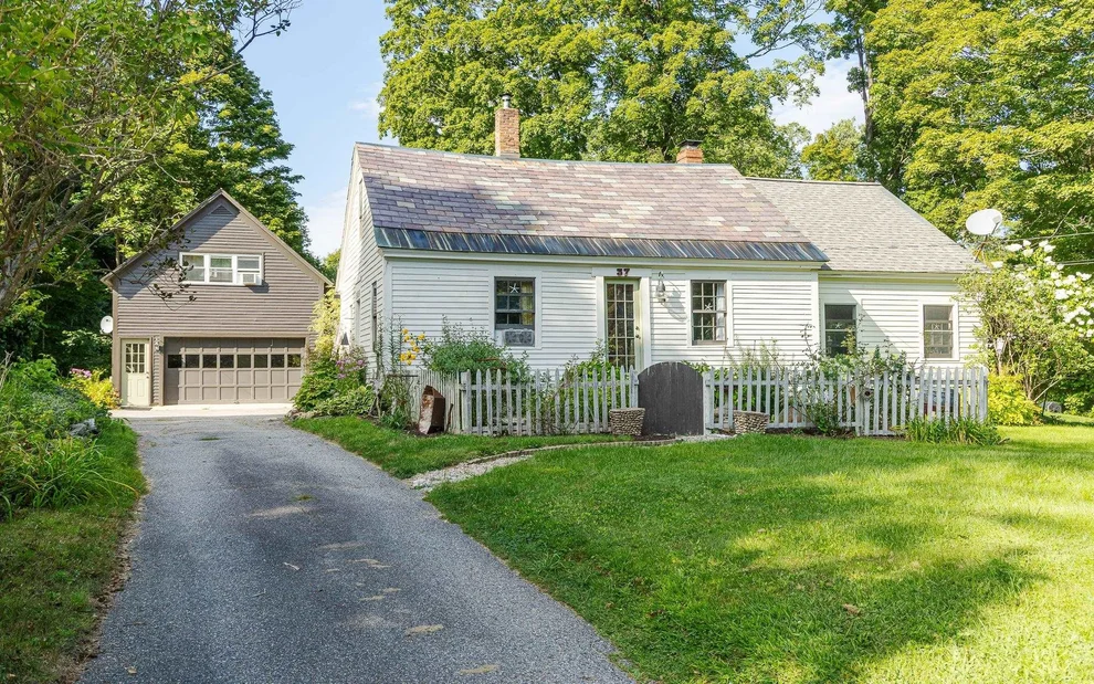 Unit for sale at 37 High, Chesterfield, NH 03462