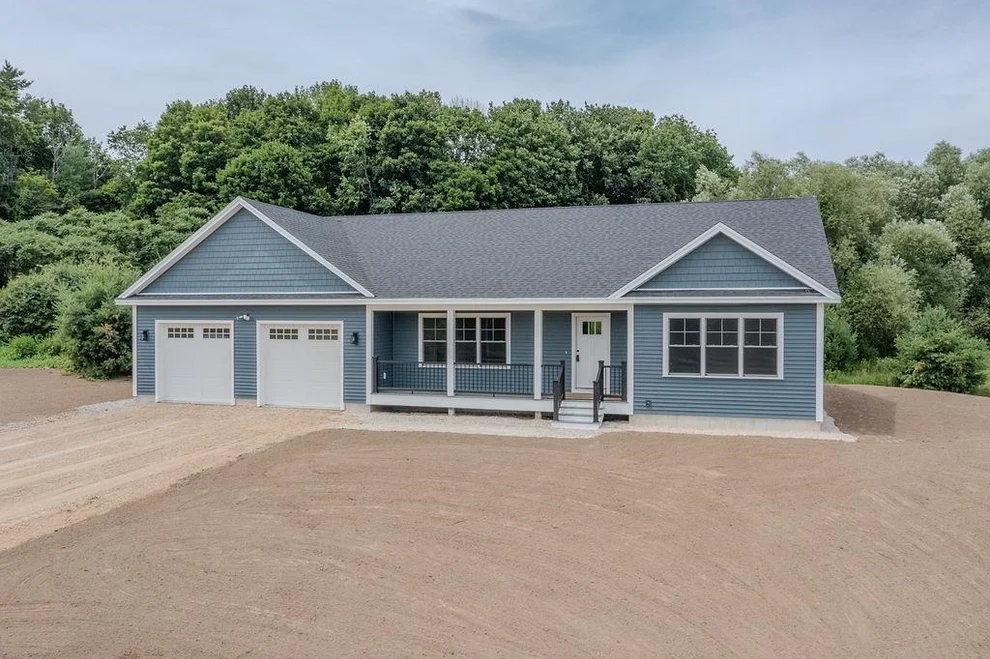 Unit for sale at 320 Knox Marsh, Madbury, NH 03823