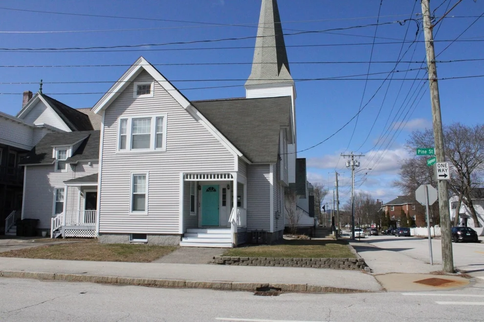 Unit for sale at 644 Pine, Manchester, NH 03104