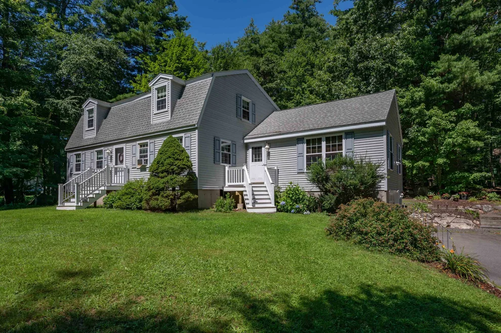 Unit for sale at 6 Merlin, Londonderry, NH 03053