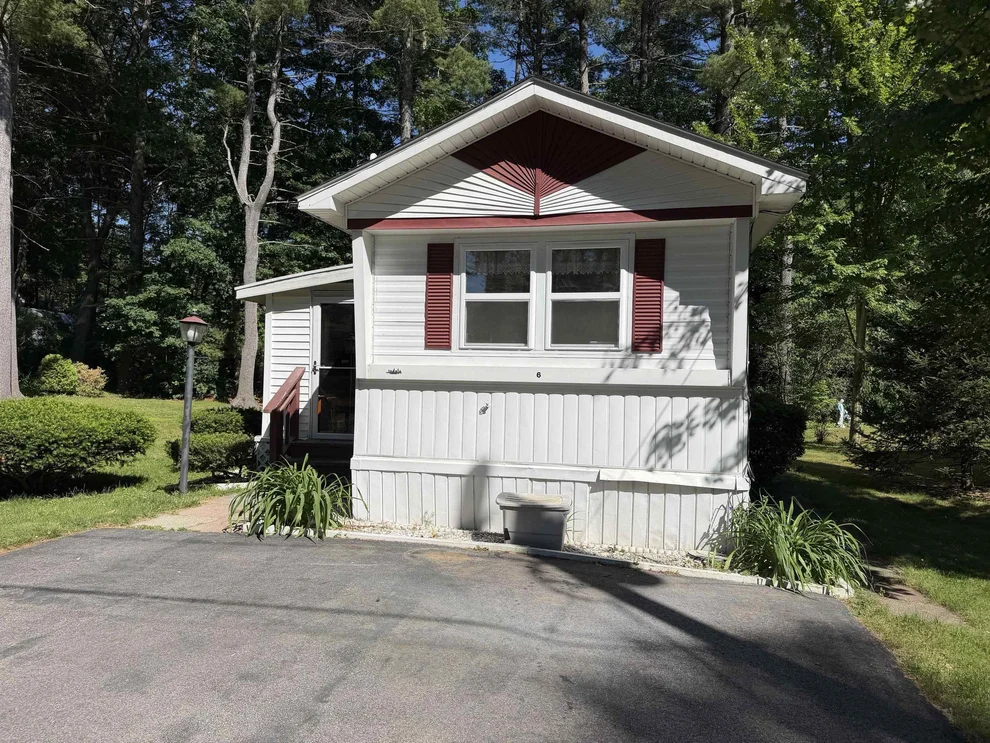 Unit for sale at 6 Hidden, Nashua, NH 03062
