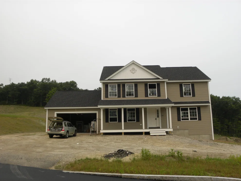 Unit for sale at 318 Karatzas, Manchester, NH 03104