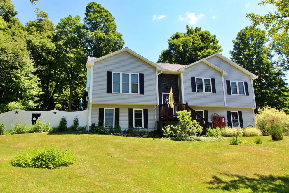 Unit for sale at 387 St. Albans, Swanton, VT 05488
