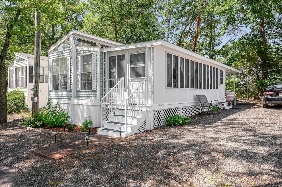Unit for sale at 308 Route 286, Seabrook, NH 03874