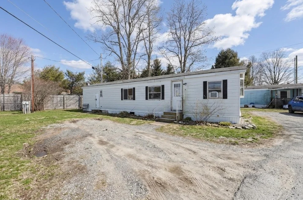 Unit for sale at 9 Starting Gate, Hinsdale, NH 03451