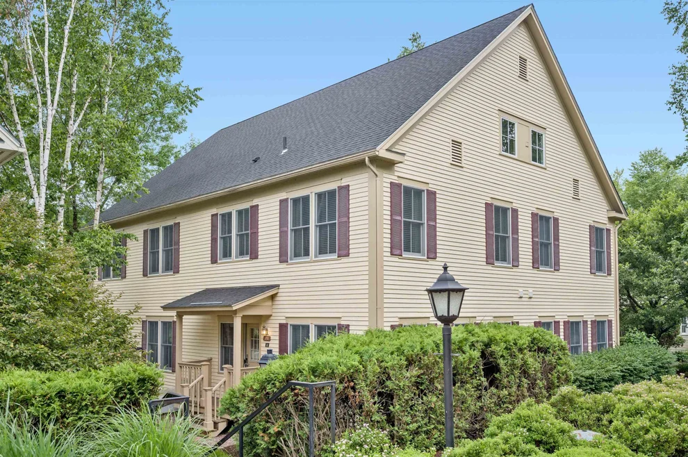 Unit for sale at 170 Depot, Stowe, VT 05672