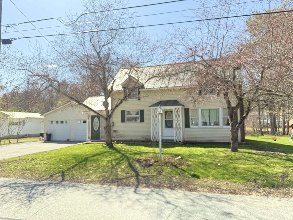 Unit for sale at 277 South, Hartford, VT 05088