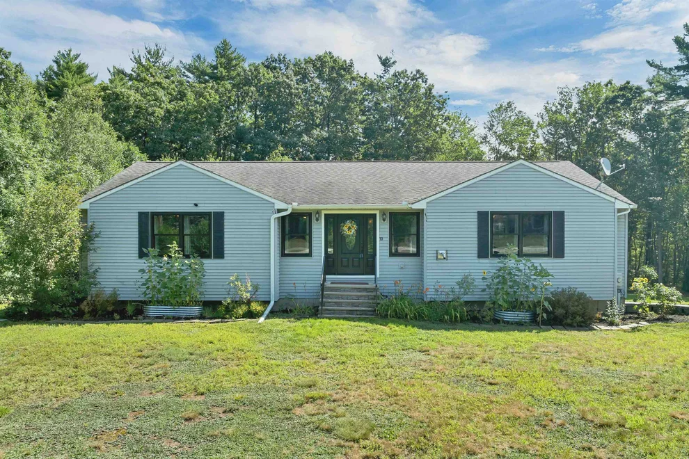 Unit for sale at 10 Pinewood, Somersworth, NH 03878