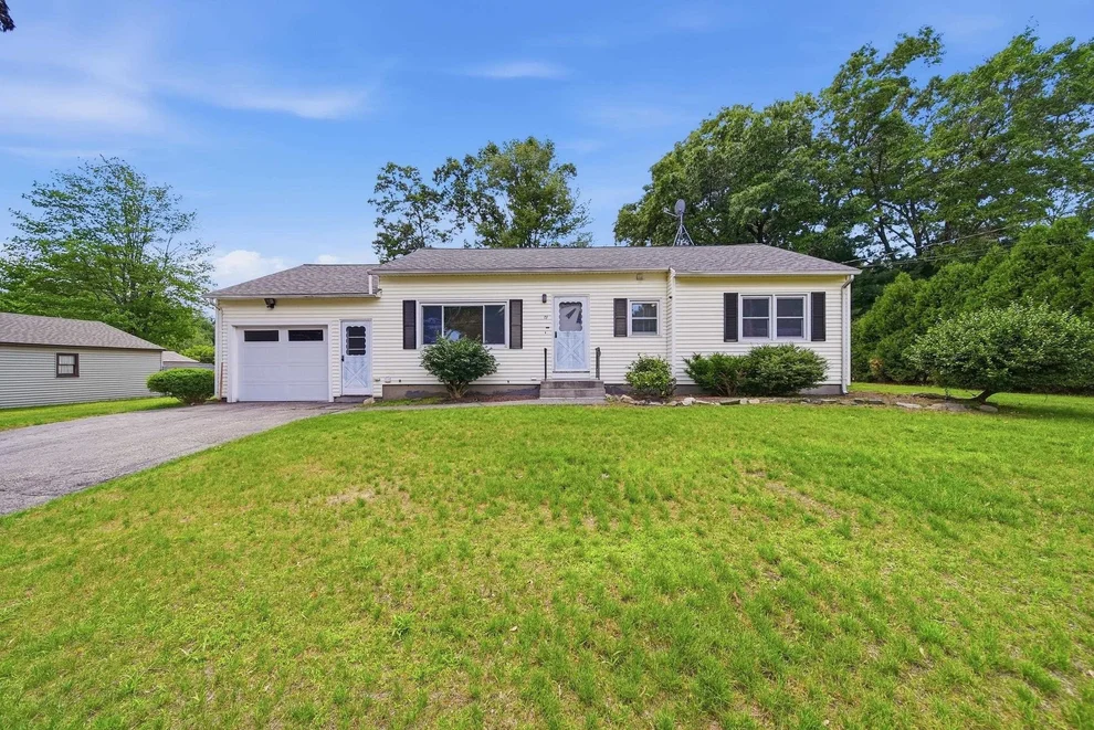 Unit for sale at 19 Carroll, Nashua, NH 03063