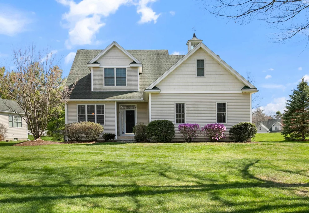 Unit for sale at 8 Crockett's, Stratham, NH 03885