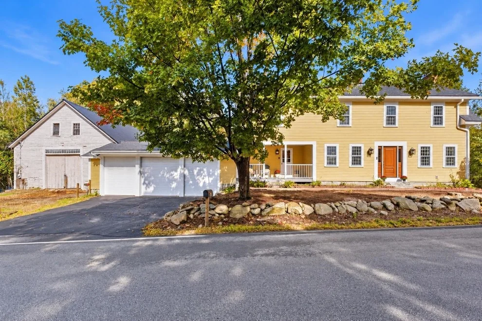 Unit for sale at 38 Dunbarton Center, Bow, NH 03304