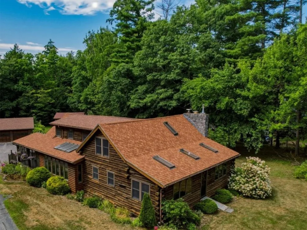 Unit for sale at 709 West Milton, Milton, VT 05468