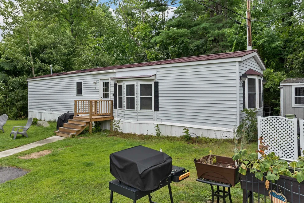 Unit for sale at 4 Colgate, Newmarket, NH 03857