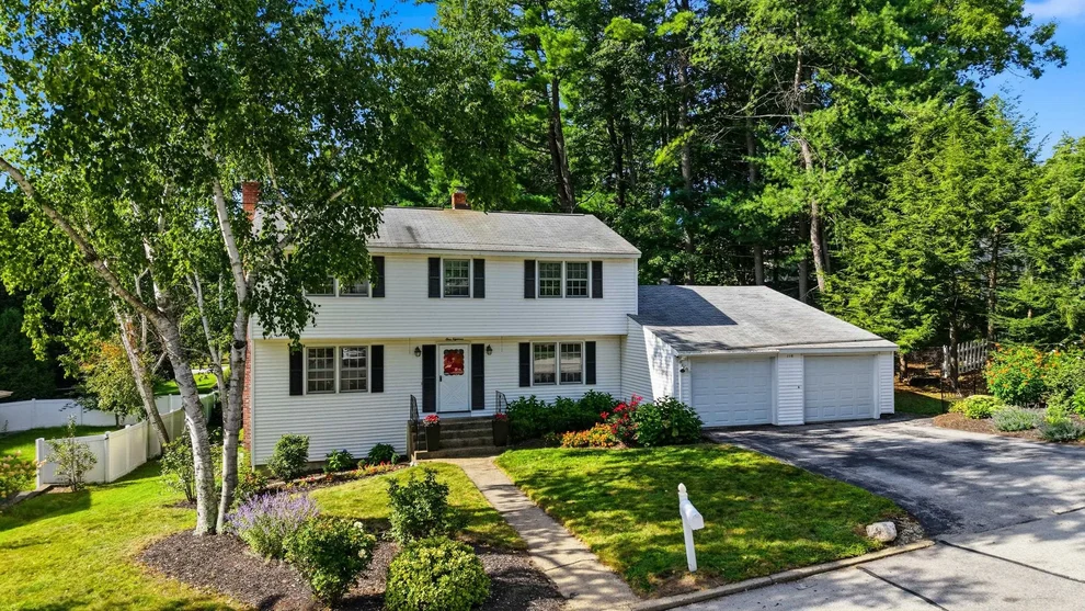 Unit for sale at 118 Lancelot, Manchester, NH 03104