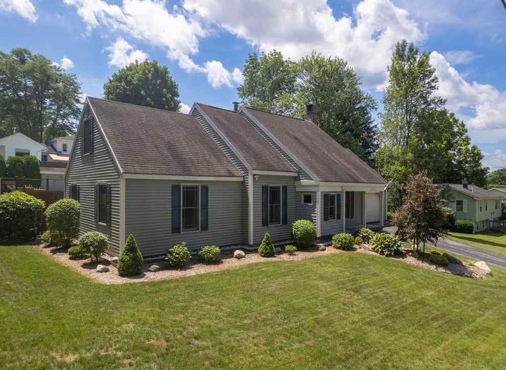 Unit for sale at 10 Catherine, Rutland City, VT 05701