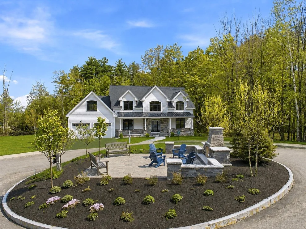 Unit for sale at 18 Grand, Bedford, NH 03110