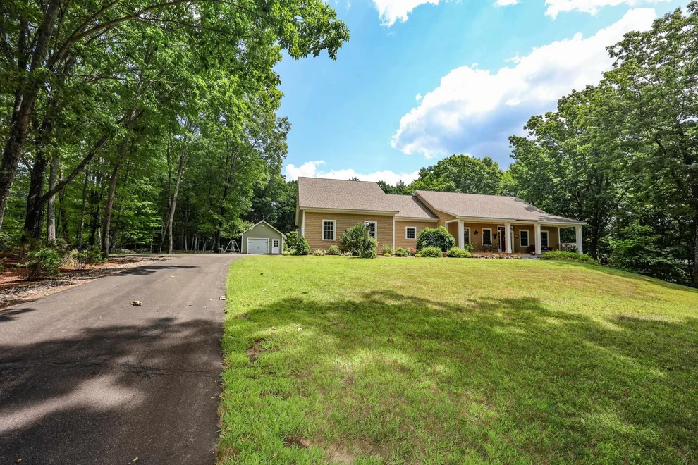 Unit for sale at 237 Grapevine, Dunbarton, NH 03046