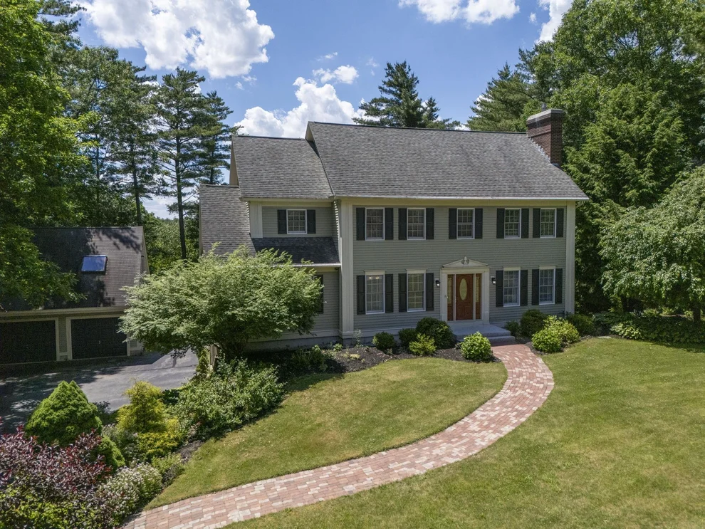 Unit for sale at 11 Wood Hill, Auburn, NH 03032