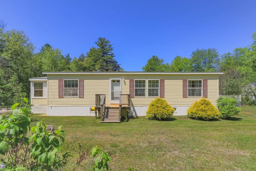 Unit for sale at 12 Mountain View, Deerfield, NH 03037