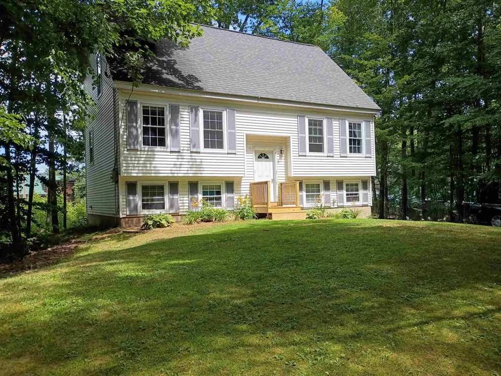 Unit for sale at 6 Friar Tuck, Canterbury, NH 03224