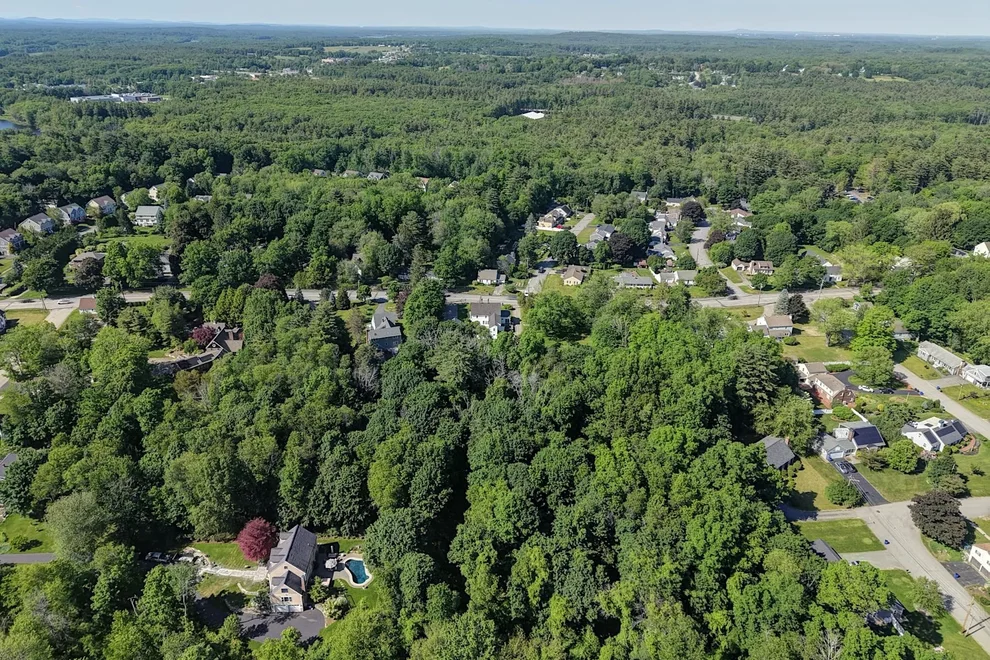 Unit for sale at 0 Ridgewood, Exeter, NH 03833