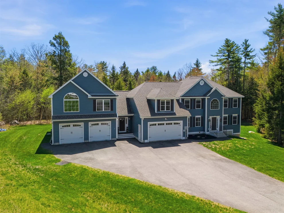 Unit for sale at 84 Juniper, Auburn, NH 03032