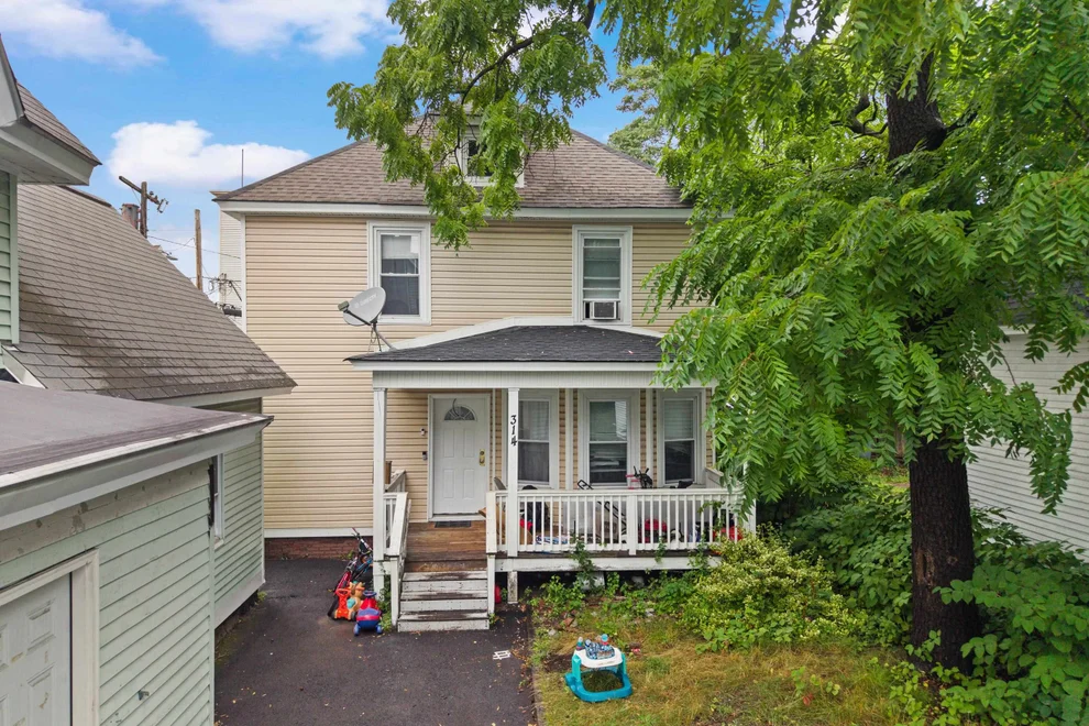 Unit for sale at 314 Merrimack, Manchester, NH 03103
