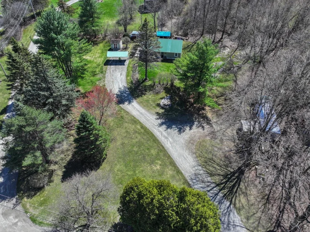 Unit for sale at 168 Place Road West, Hinesburg, VT 05461