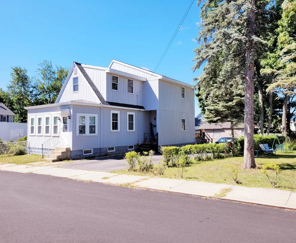 Unit for sale at 30 Brook, Nashua, NH 03060