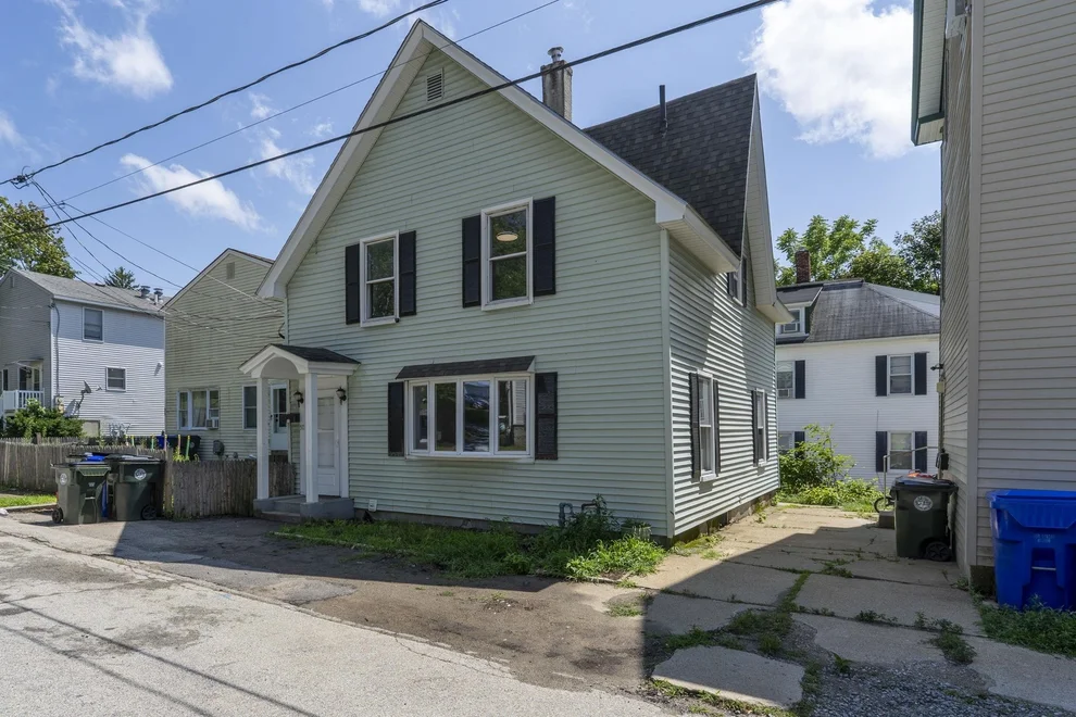 Unit for sale at 571 Amherst, Manchester, NH 03104