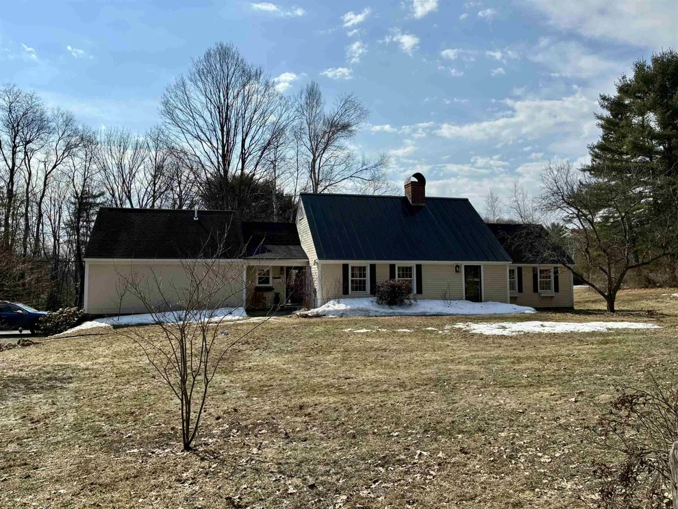 Unit for sale at 710 Meadowland Farms, Hartford, VT 05059