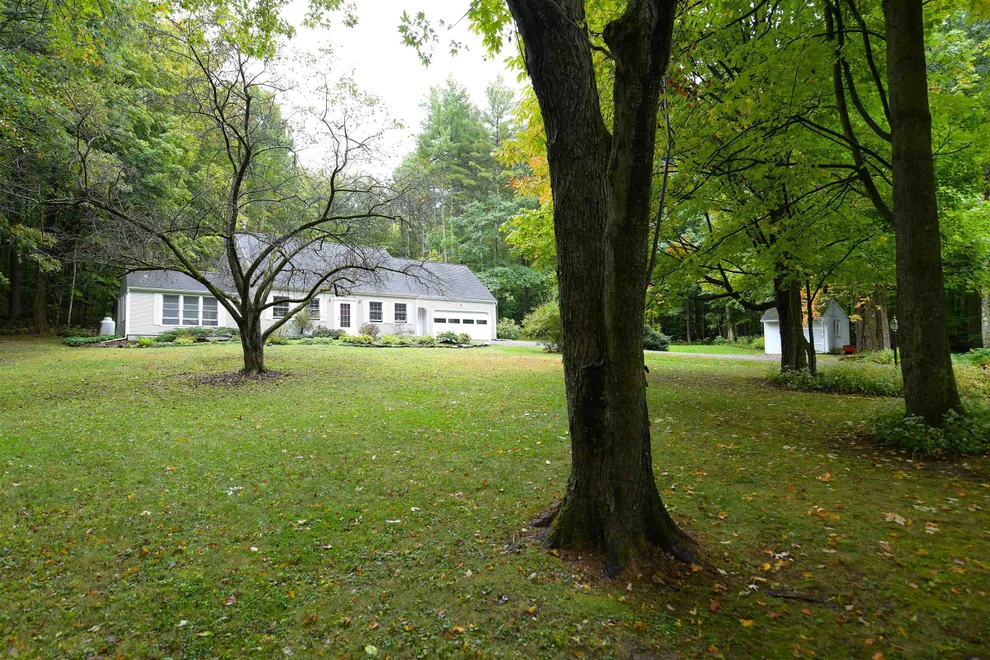 Unit for sale at 228 Yantz Hill, Williston, VT 05495