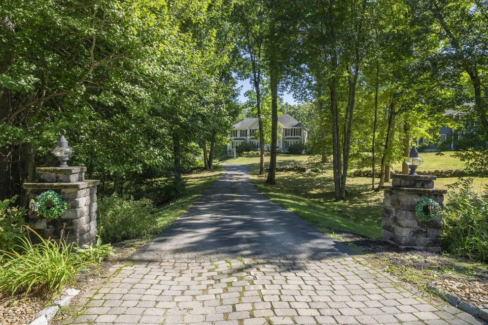 Unit for sale at 34 Glance, Windham, NH 03087
