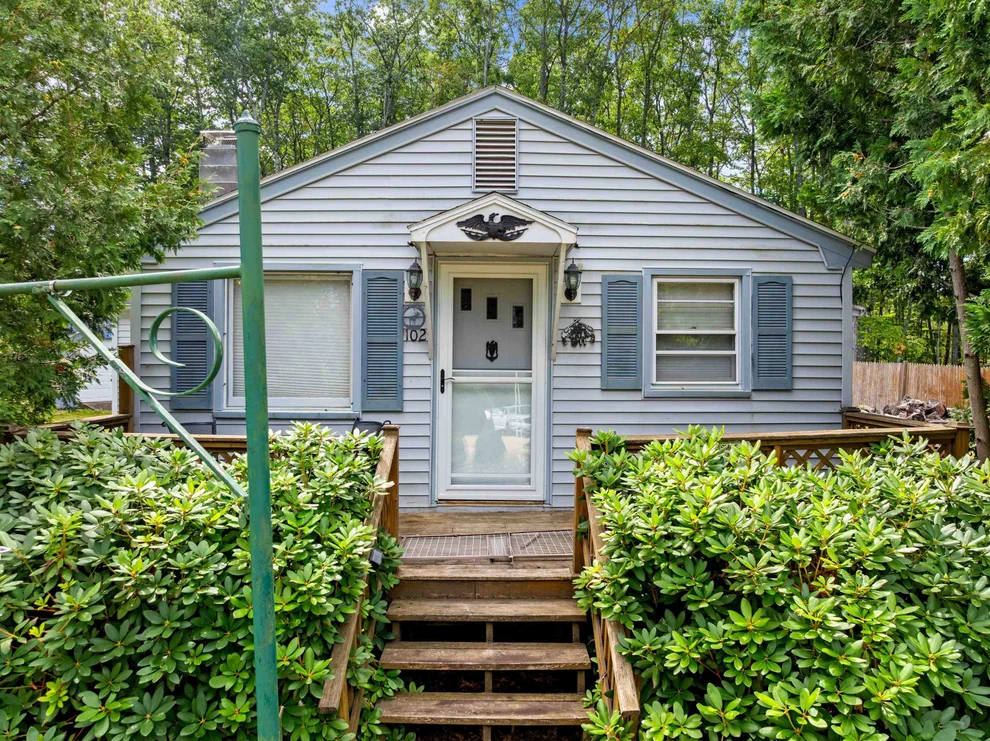 Unit for sale at 102 Plantation, Laconia, NH 03246
