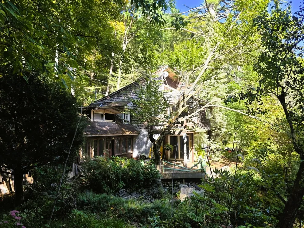 Unit for sale at 1107 Broad Brook, Guilford, VT 05301
