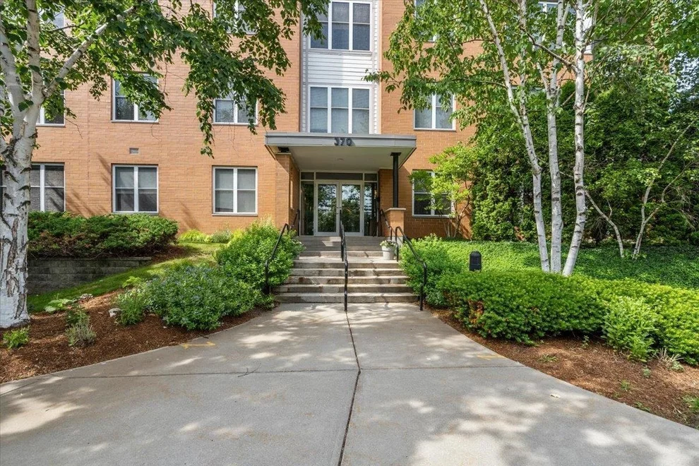 Unit for sale at 370 Farrell, South Burlington, VT 05403